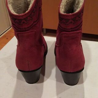 【お譲り先決定】ファー付きブーツの画像