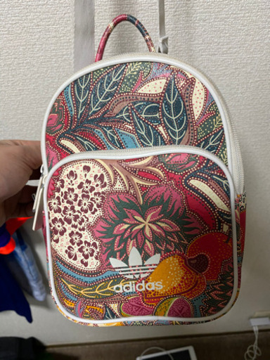 アディダスショルダーバッグ　値段交渉承ります！