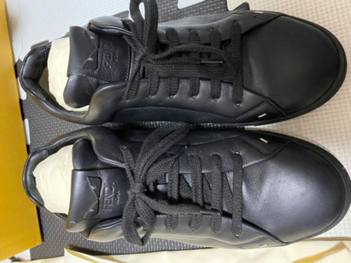 FENDI モンスター　ブラックレザー スニーカー