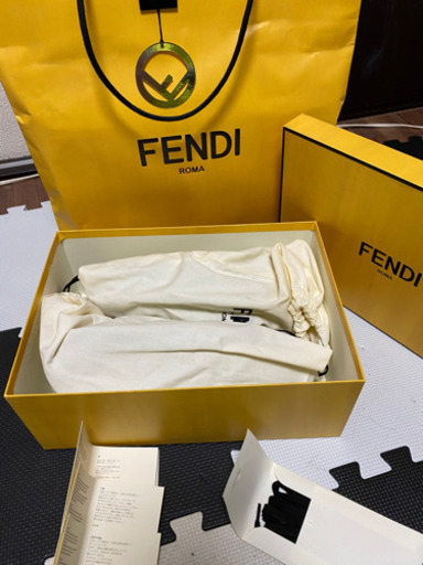 FENDI モンスター　ブラックレザー スニーカー