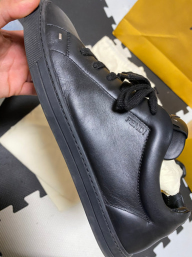 FENDI モンスター　ブラックレザー スニーカー