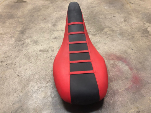 ヤマハ　YFM250R シート