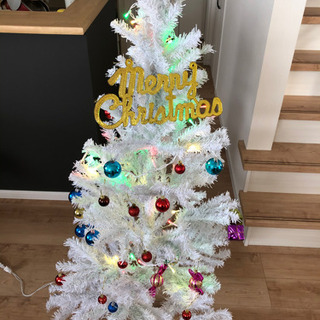 白いクリスマスツリー