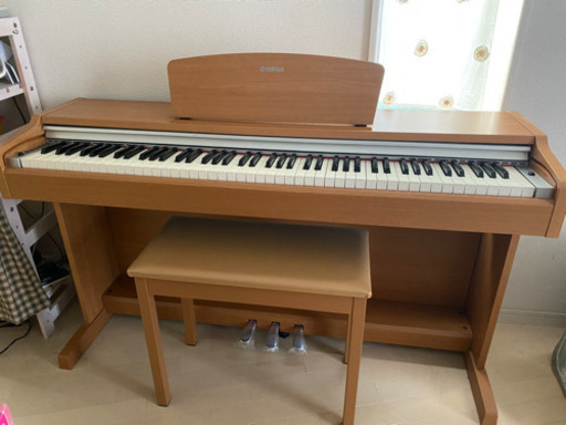 電子ピアノ