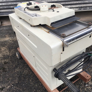 マキタ 超仕上げカンナ LP2502C