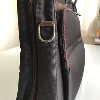 ビジネスバッグ(ワールドトラベラー)値下げしました。の画像