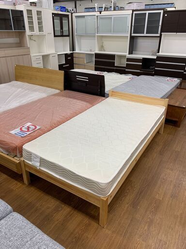 シングルベッド　売場展開中！！！