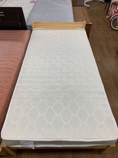 シングルベッド　売場展開中！！！