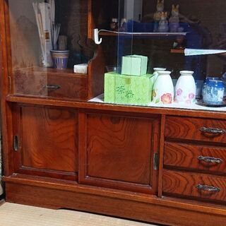 食器棚(中古品)差し上げますっ。