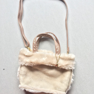 モコモコバッグの画像