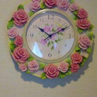 薔薇の掛け時計🌹(ｽﾏﾎやﾀﾌﾞﾚｯﾄと物々交換可能)
