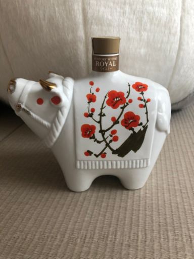 サントリー ローヤル 干支ボトル　2009年　丑年