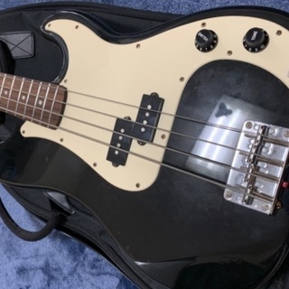 ベース