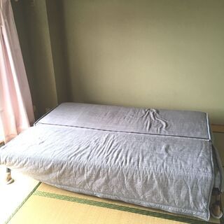 IKEAのソファベッド。ダブルサイズの画像