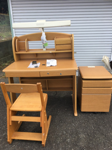 値下げします。学習机　USED