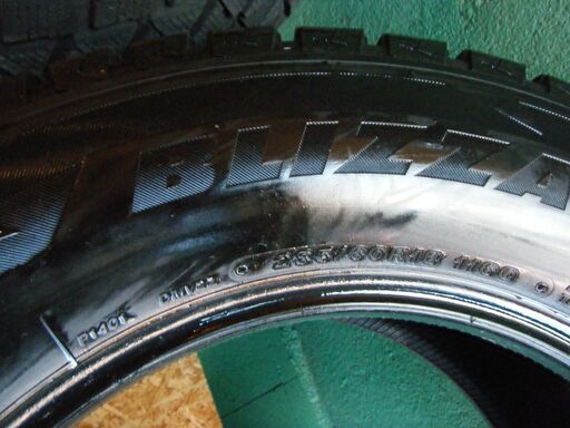 285/60R18 スタッドレス　中古４本