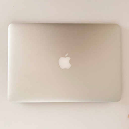 ノートパソコン MacBook air 13-inch Early 2015
