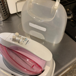 「0円」Toshiba アイロンの画像