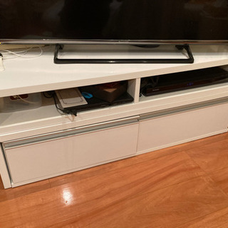 スライド式テレビ台　ホワイトの画像
