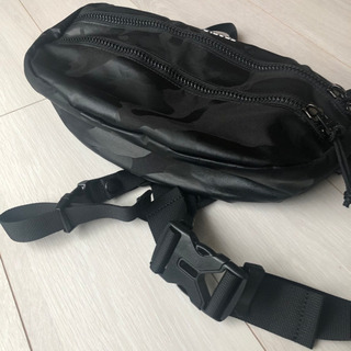 ★美品★DIESEL 迷彩柄 バッグの画像