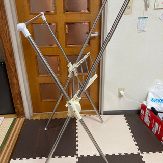 室内用物干し台　譲ります。