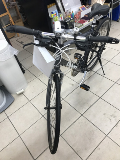GIANT ESCAPE R3 28-622 24段変速 クロスバイク 自転車