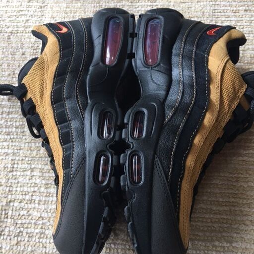 即決☆レア！限定！♪新品未使用 NIKE ナイキスニーカー エアマックス９５ AIR MAX '95 ESSENTIAL 25.5ｃｍ 箱なし