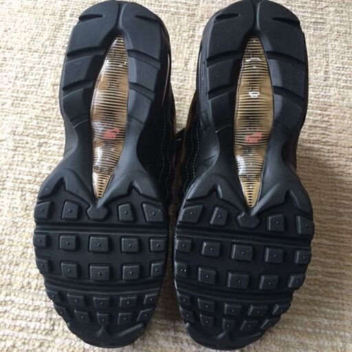 即決☆レア！限定！♪新品未使用 NIKE ナイキスニーカー エアマックス９５ AIR MAX '95 ESSENTIAL 25.5ｃｍ 箱なし