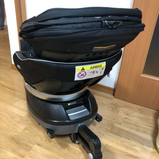 コンビ　ISOFIX チャイルドシート　NF-700