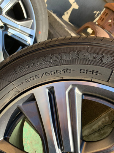 【値下げ！】ステップワゴンホイール205/60R16タイヤ付