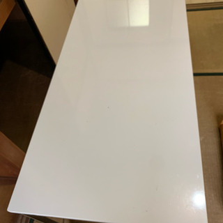 テーブル