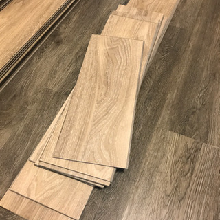 フローリング　床材の画像