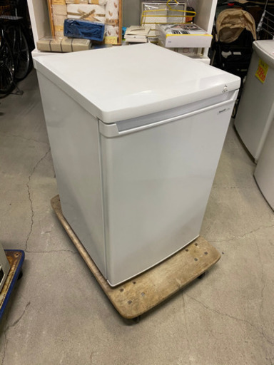 冷凍庫入荷しました！配送致します！SHARP ノンフロン冷凍庫 FJ-HS9X-W 86L 2017年製
