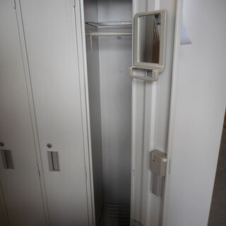 ID:G949605 4人用ロッカー カギなし
