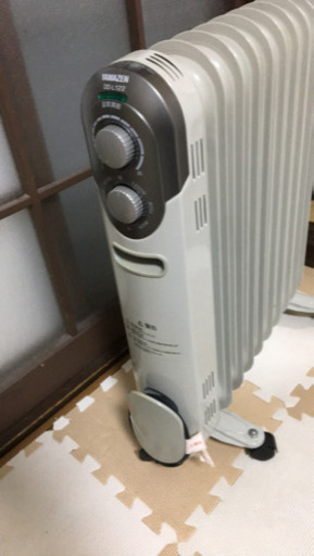山善 オイルヒーター(1200/700/500W 3段階切替式)(温度調節機能付) ホワイト DO-L122(W)