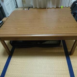 コタツテーブル (まだまだキレイで捨てるのはもったいないので)