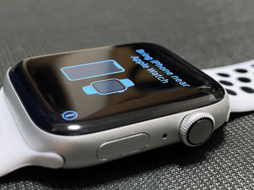 Apple Watch series4 GPS 44ミリ　シルバー　アップルケア2021.3.23まで