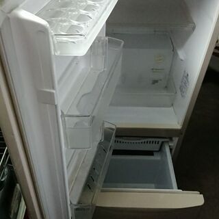 HITACHI製　冷凍冷蔵庫　2ドア　引取りに来て頂ける方差し上げますの画像
