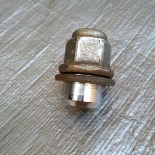 ホイルナットの画像