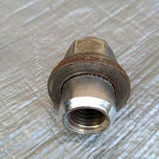 ホイルナットの画像