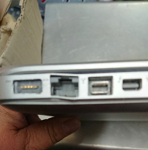 パソコン MacBookProlate2011