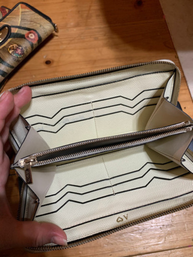 ヴァレクストラ　長財布
