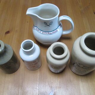 趣味で集めたインテリア雑貨（陶器ボトル５個）を無償でお譲りします。の画像