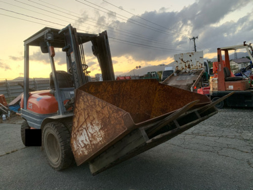 フォークリフト▲2.5t！FD25！ディーゼル！ヒンジ付き！バケット付き！