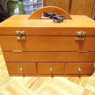 レトロな小型三面鏡　中古（美品）