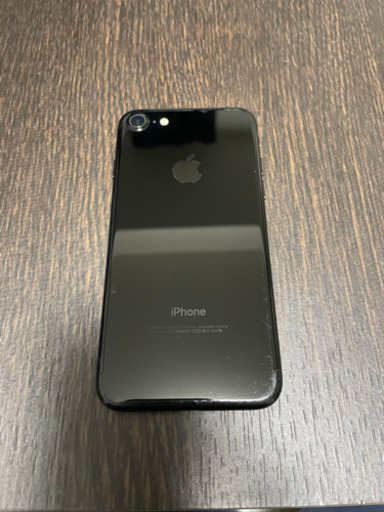 iPhone7 ジェットブラック 128GB SIMロック解除済 充電ケーブル付