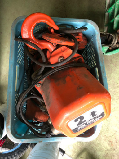 電動ウインチ　2トン　動力200v