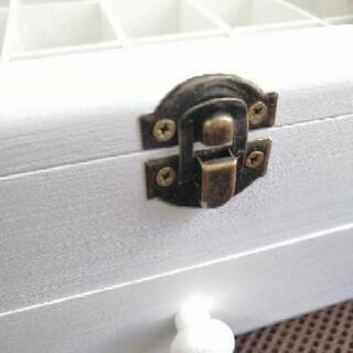 アクセサリーの箱の画像