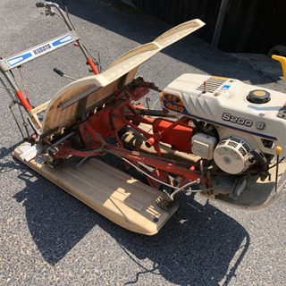 歩行田植え機