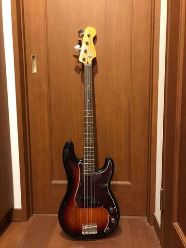 スクワイヤー　(フェンダー）　ベース　ＰＢ　プレシジョンベース